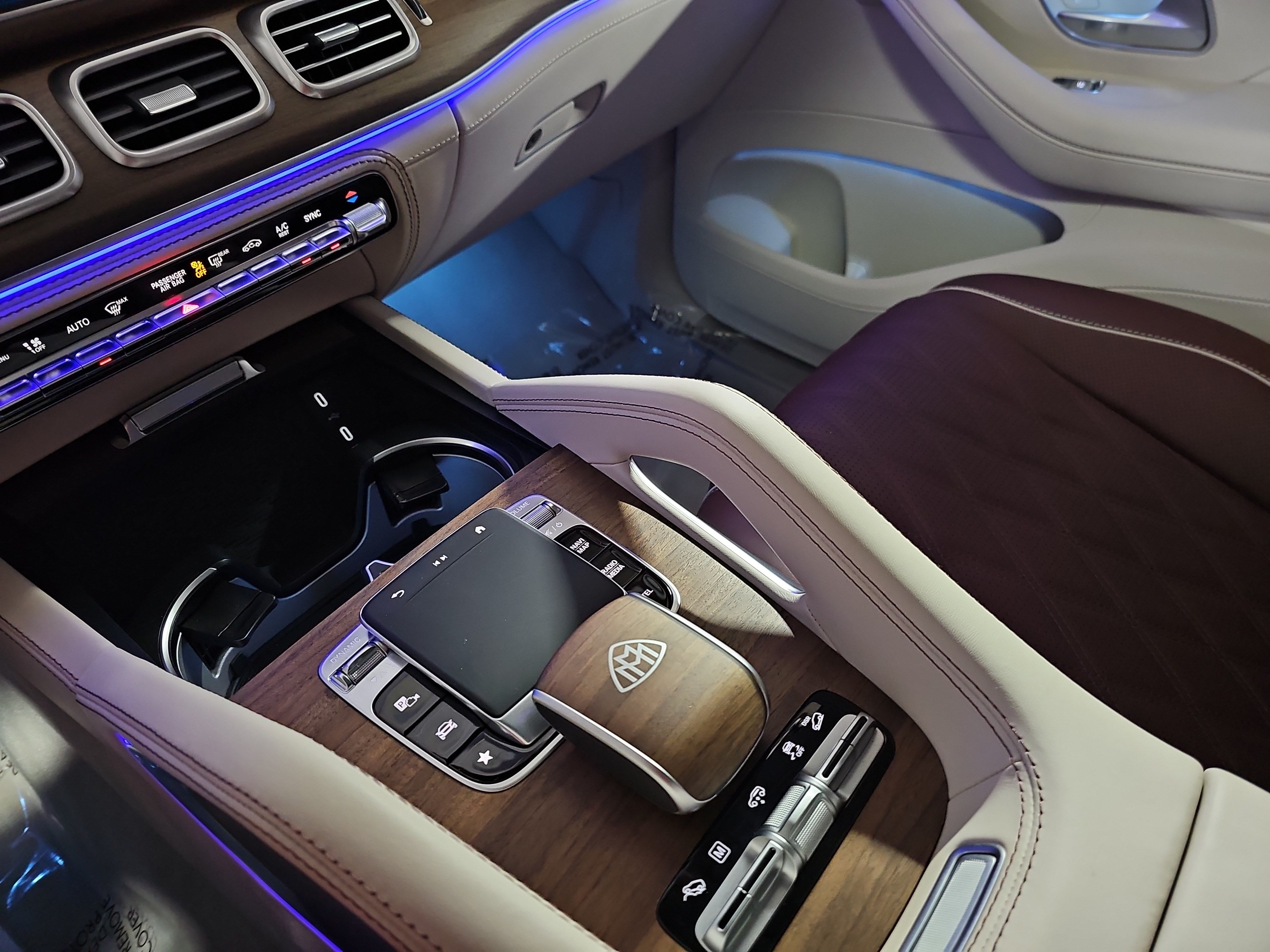 Certified 2024 Mercedes-Benz Maybach GLS 600 4MATIC image 28