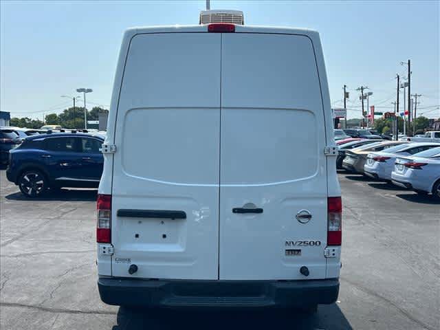 Used 2016 Nissan NV 2500 SV w/ Technology Package RWD image 4