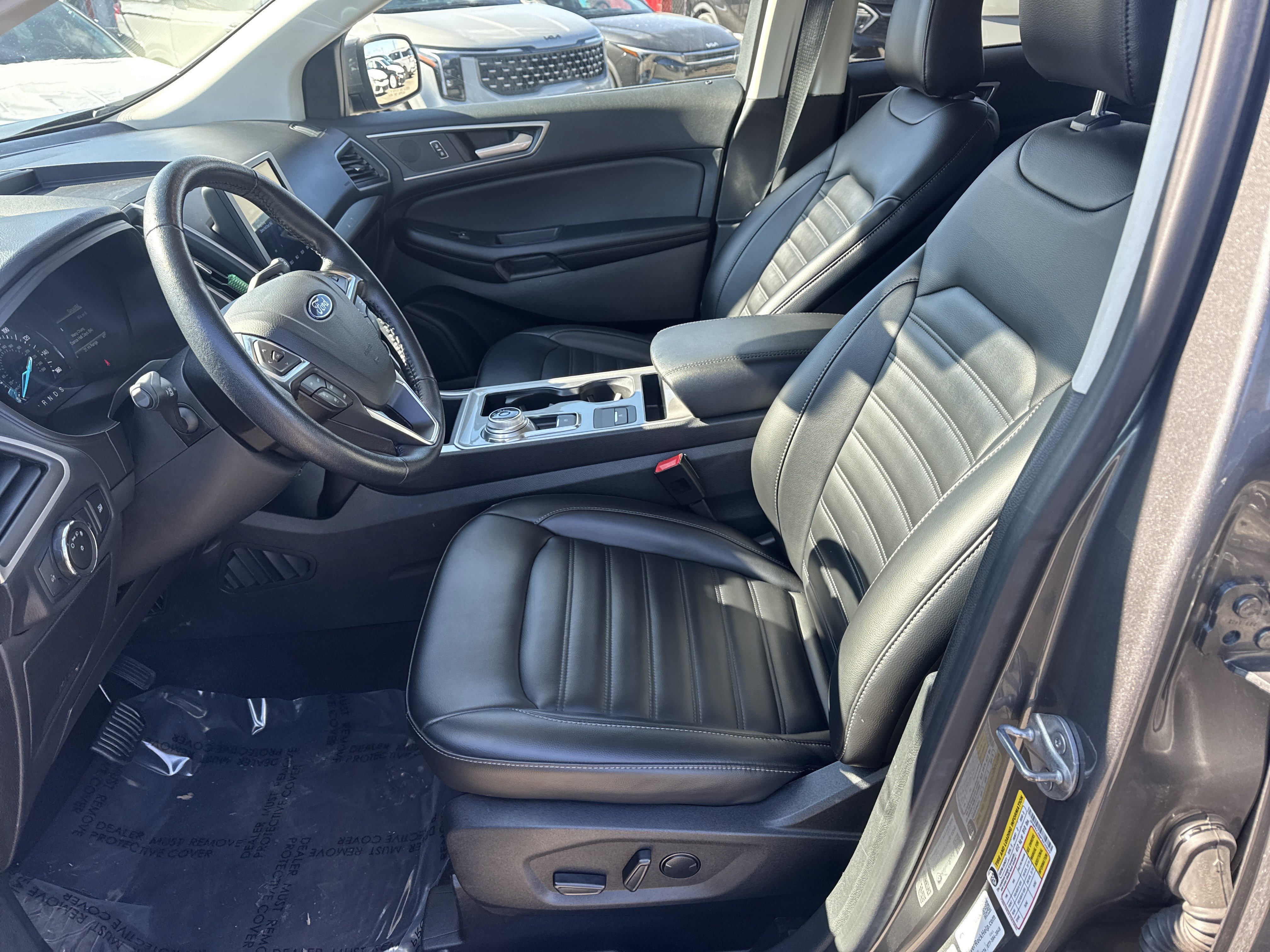 Used 2023 Ford Edge SEL image 9