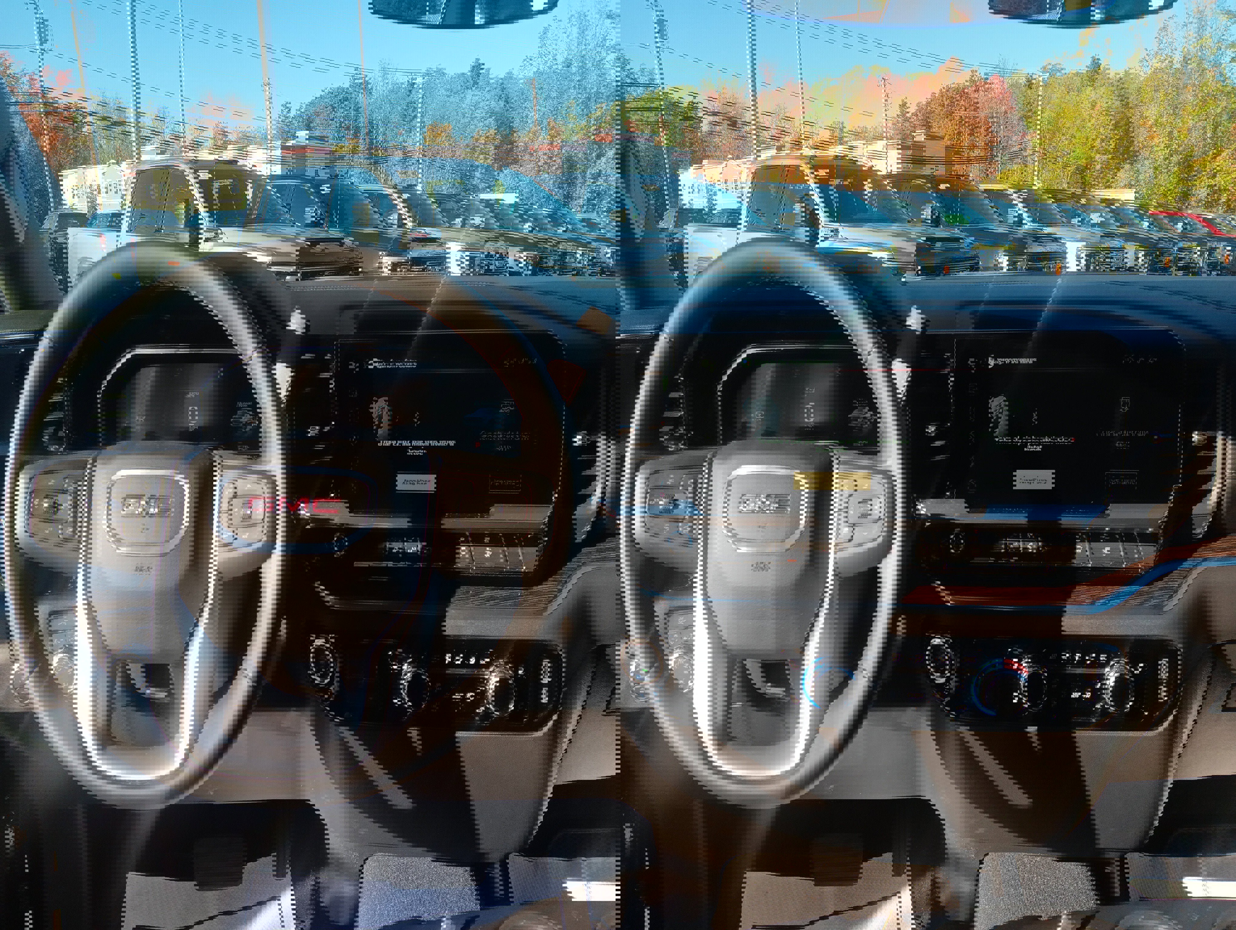 New 2025 GMC Sierra 1500 SLE w/ Preferred Package image 12