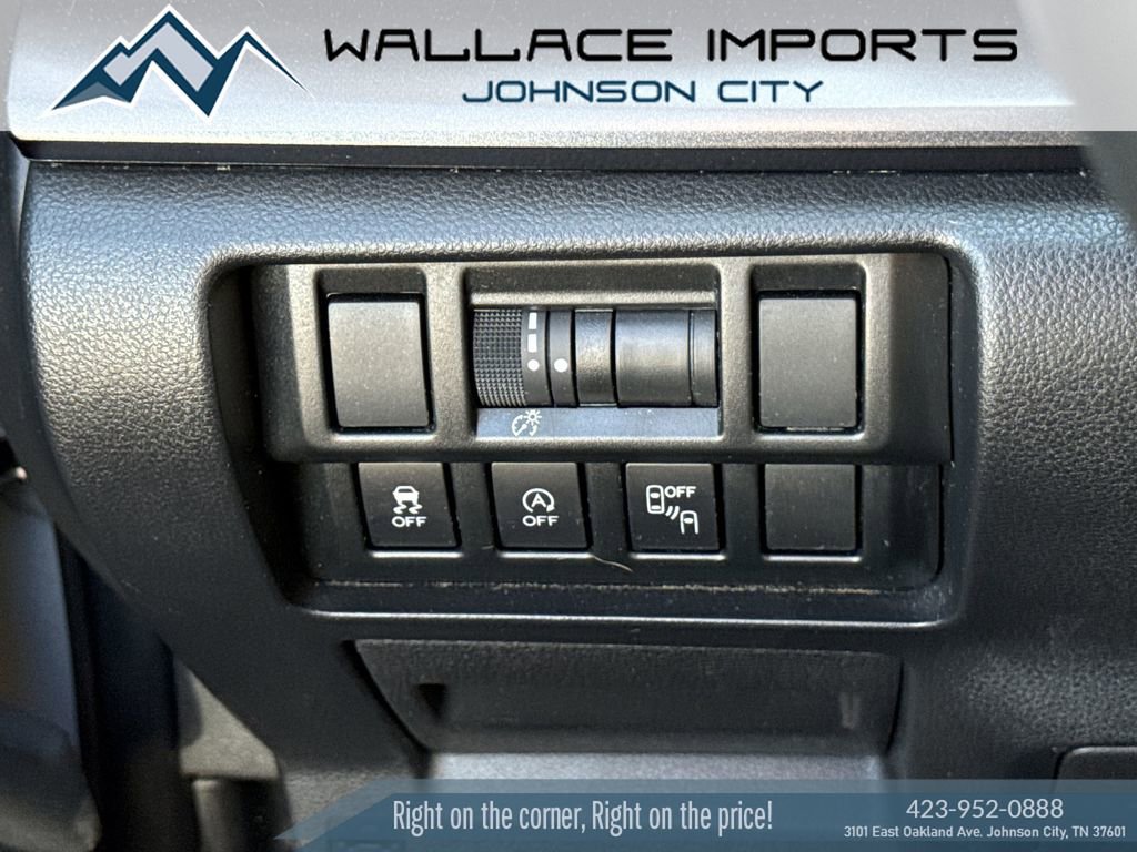 Used 2022 Subaru Crosstrek 2.5i Sport w/ Moonroof Package AWD/4WD image 36