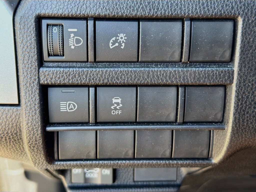 Used 2025 Toyota Tacoma SR5 RWD image 21