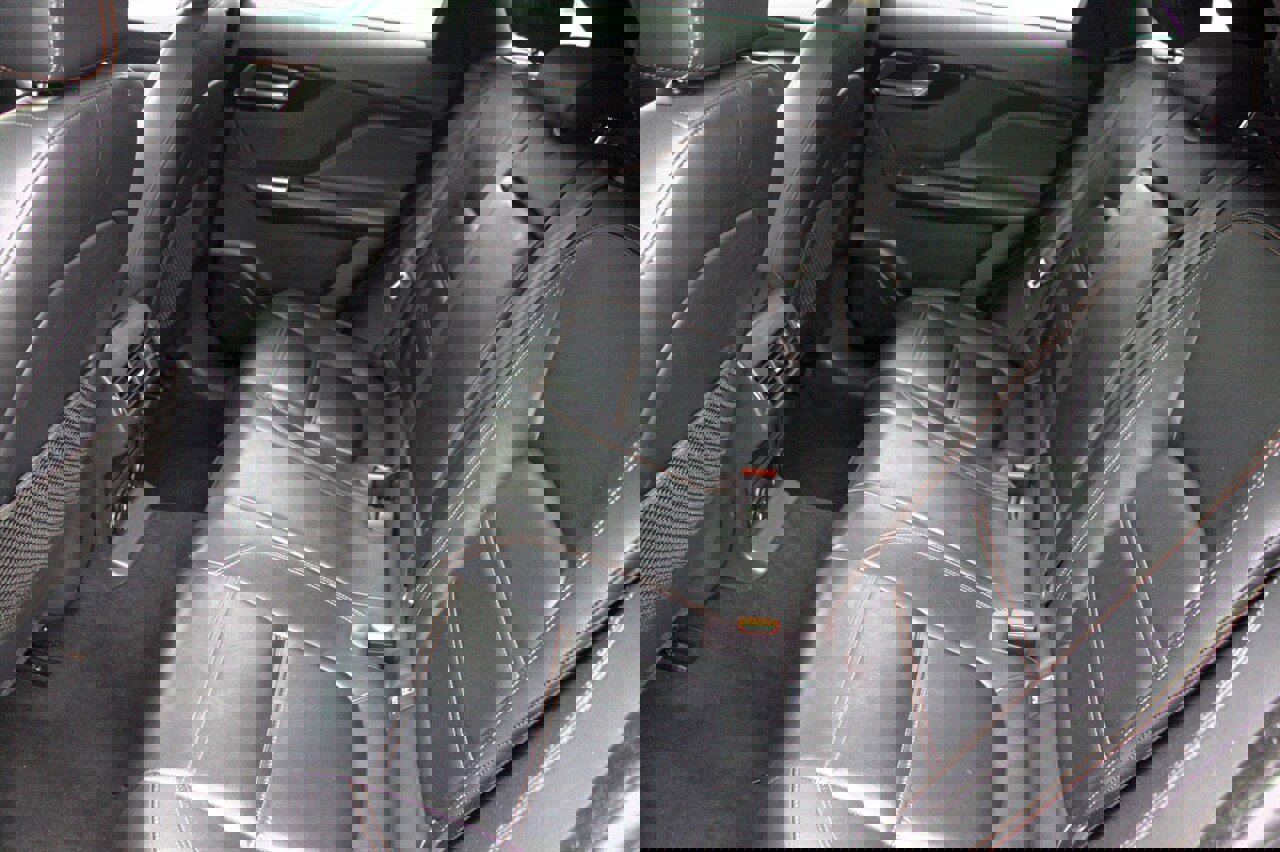 Used 2020 Jaguar F-PACE Prestige image 21