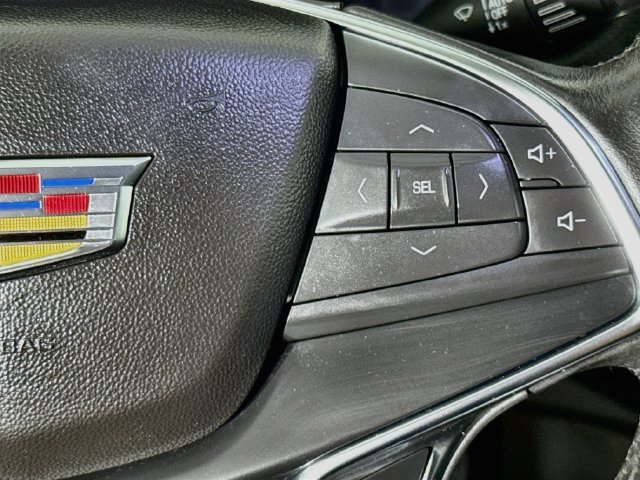 Used 2019 Cadillac XT5 Premium Luxury FWD image 12