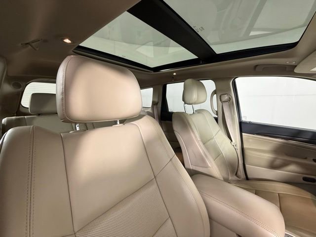 Used 2017 Jeep Grand Cherokee Limited w/ Luxury Group II image 36