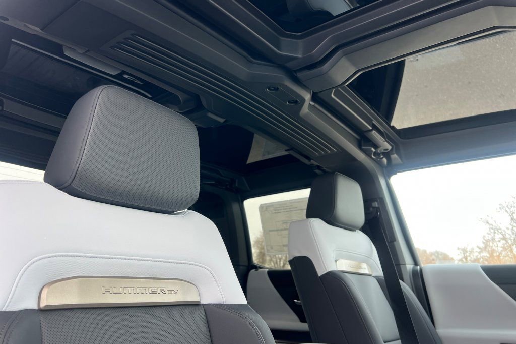 New 2025 GMC Hummer EV 3X AWD/4WD image 13