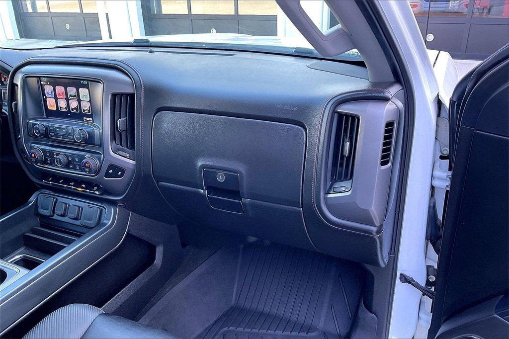 Used 2018 GMC Sierra 1500 SLT w/ All Terrain X Package image 16