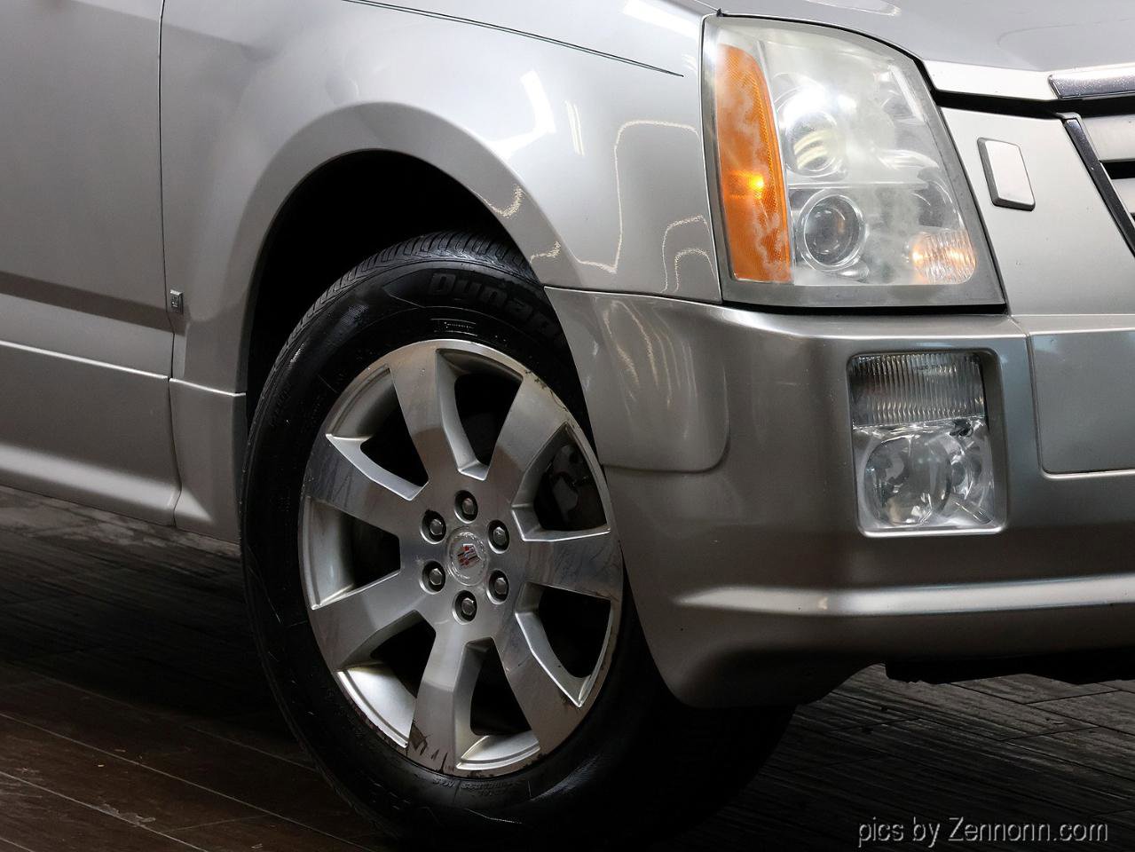 Used 2007 Cadillac SRX image 3