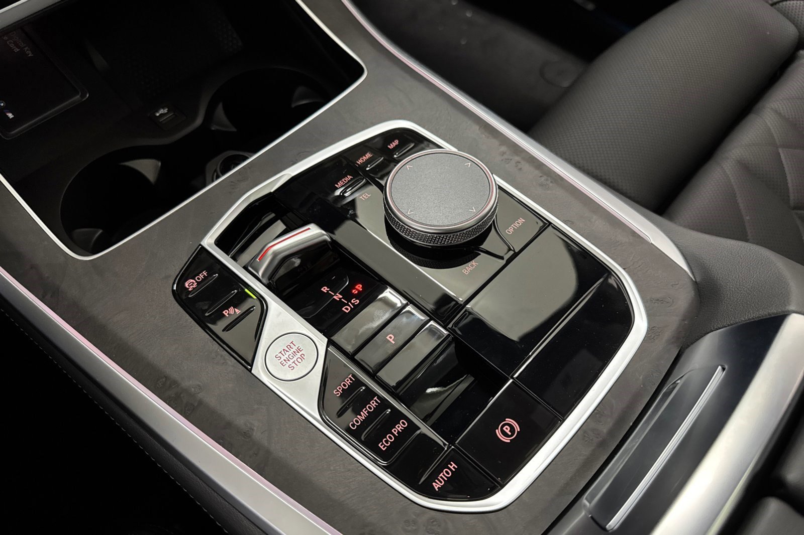 Used 2026 BMW X5 sDrive40i w/ Premium Package RWD image 19