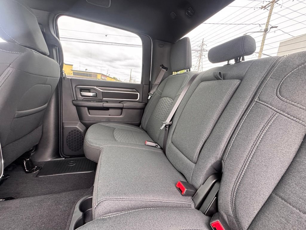New 2026 RAM 2500 Big Horn AWD/4WD image 17