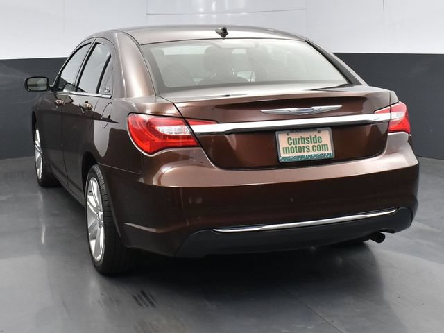 Used 2013 Chrysler 200 Touring FWD image 7