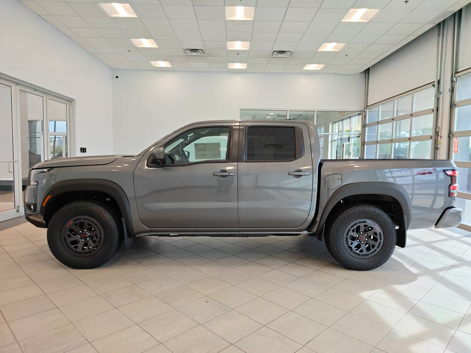 New 2026 Nissan Frontier PRO-4X w/ Pro-4x Convenience Package AWD/4WD image 6