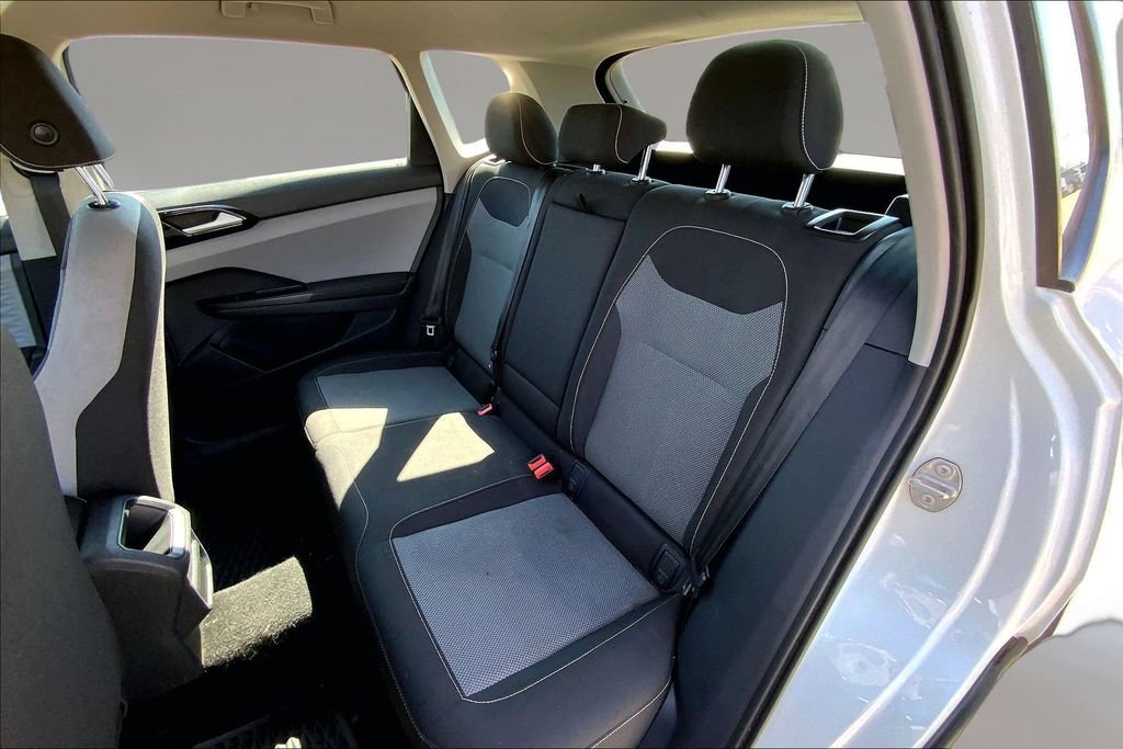 Used 2024 Volkswagen Taos S w/ MDO Package FWD image 24