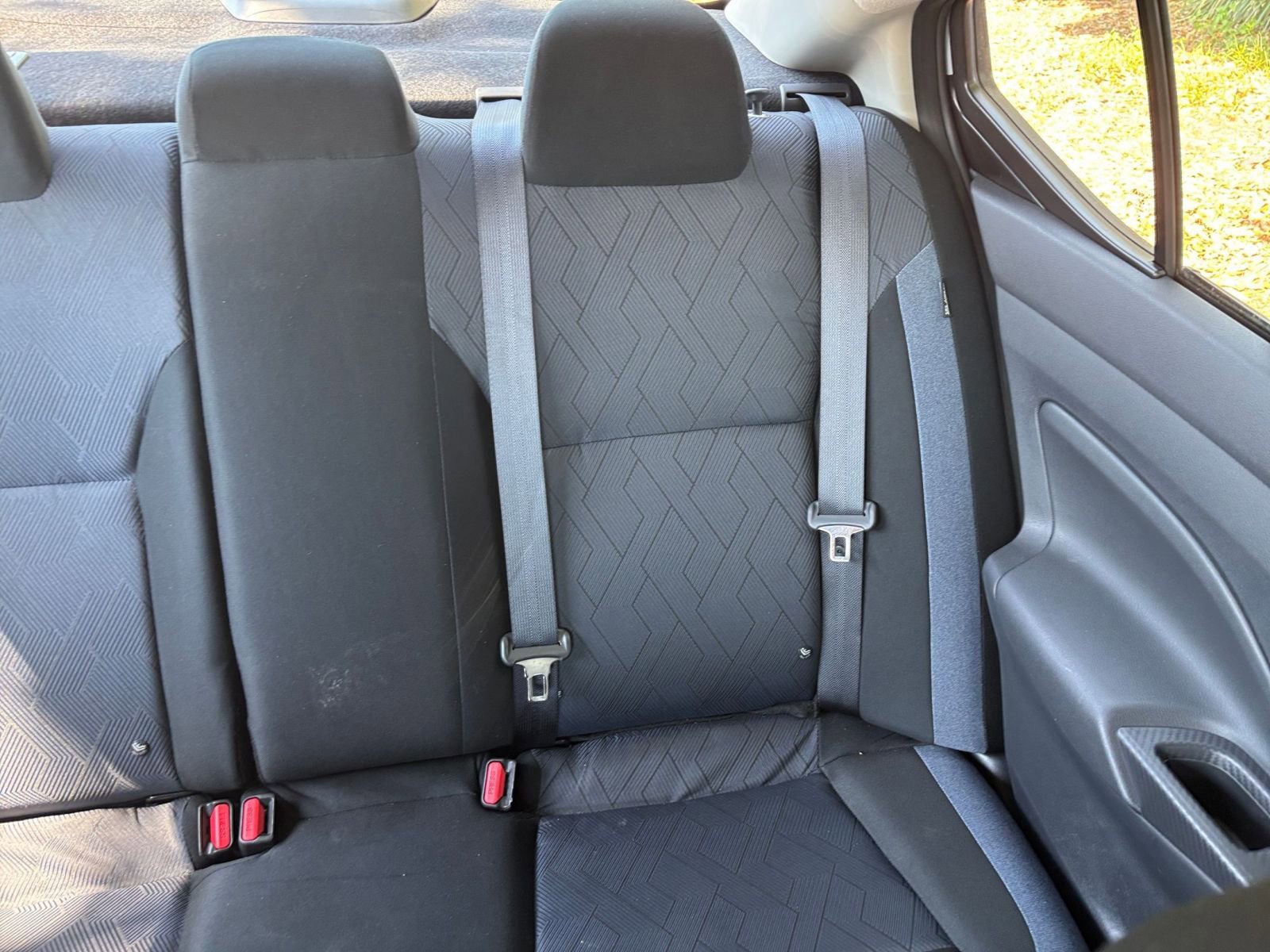 Used 2025 Nissan Versa SV FWD image 37