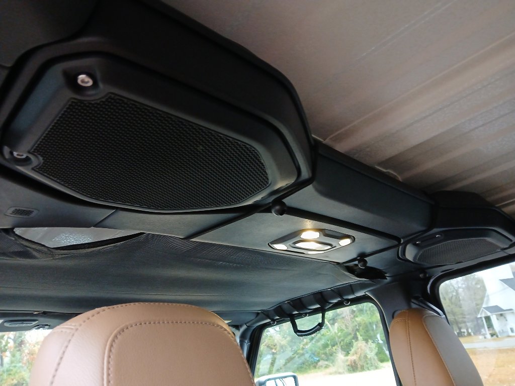 Used 2022 Jeep Wrangler Unlimited Sahara image 49