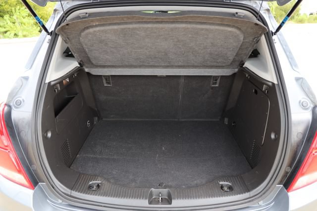 Used 2019 Chevrolet Trax LT w/ LT Convenience Package FWD image 11
