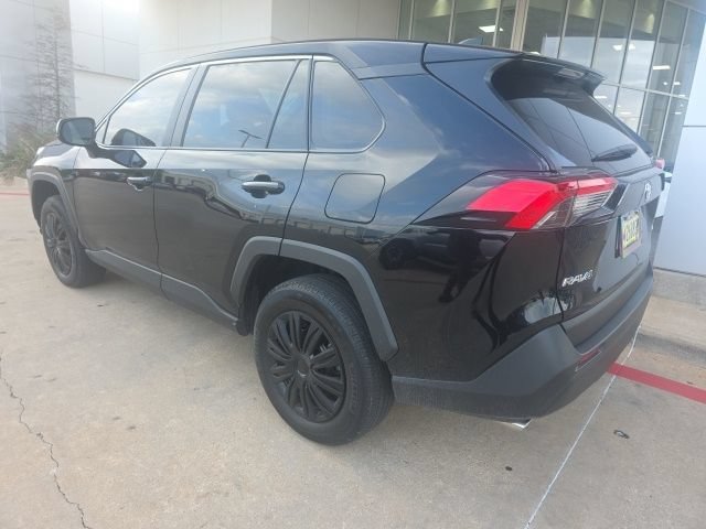 Used 2025 Toyota RAV4 LE FWD image 5