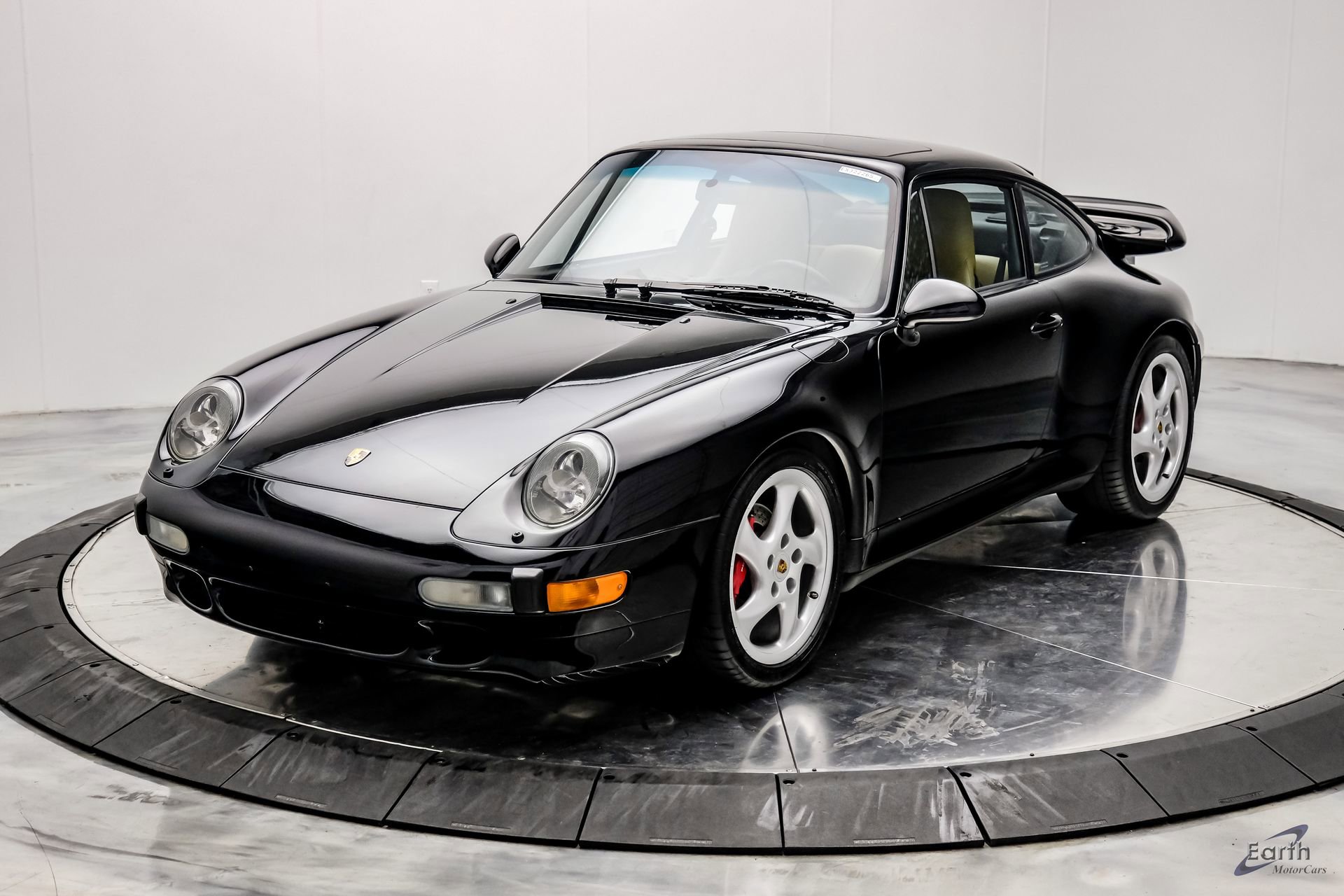 Used 1997 Porsche 911 Carrera S RWD image 8