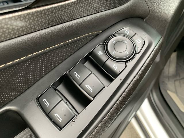 Used 2023 Chevrolet Traverse Premier image 18