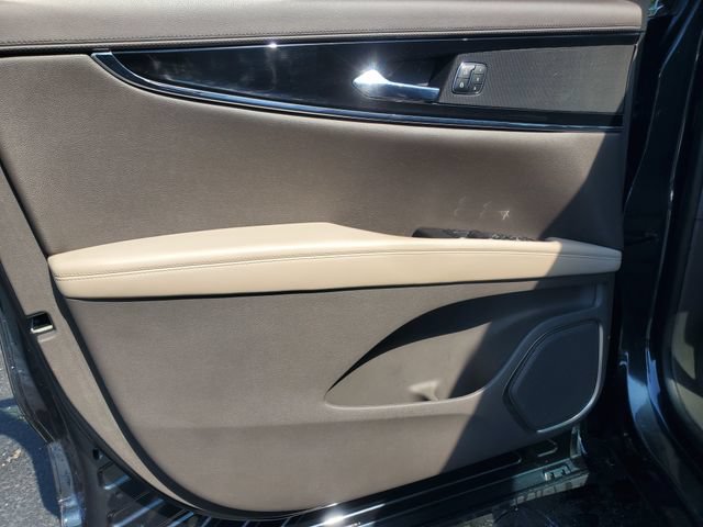 Used 2023 Lincoln Nautilus Reserve AWD/4WD image 7