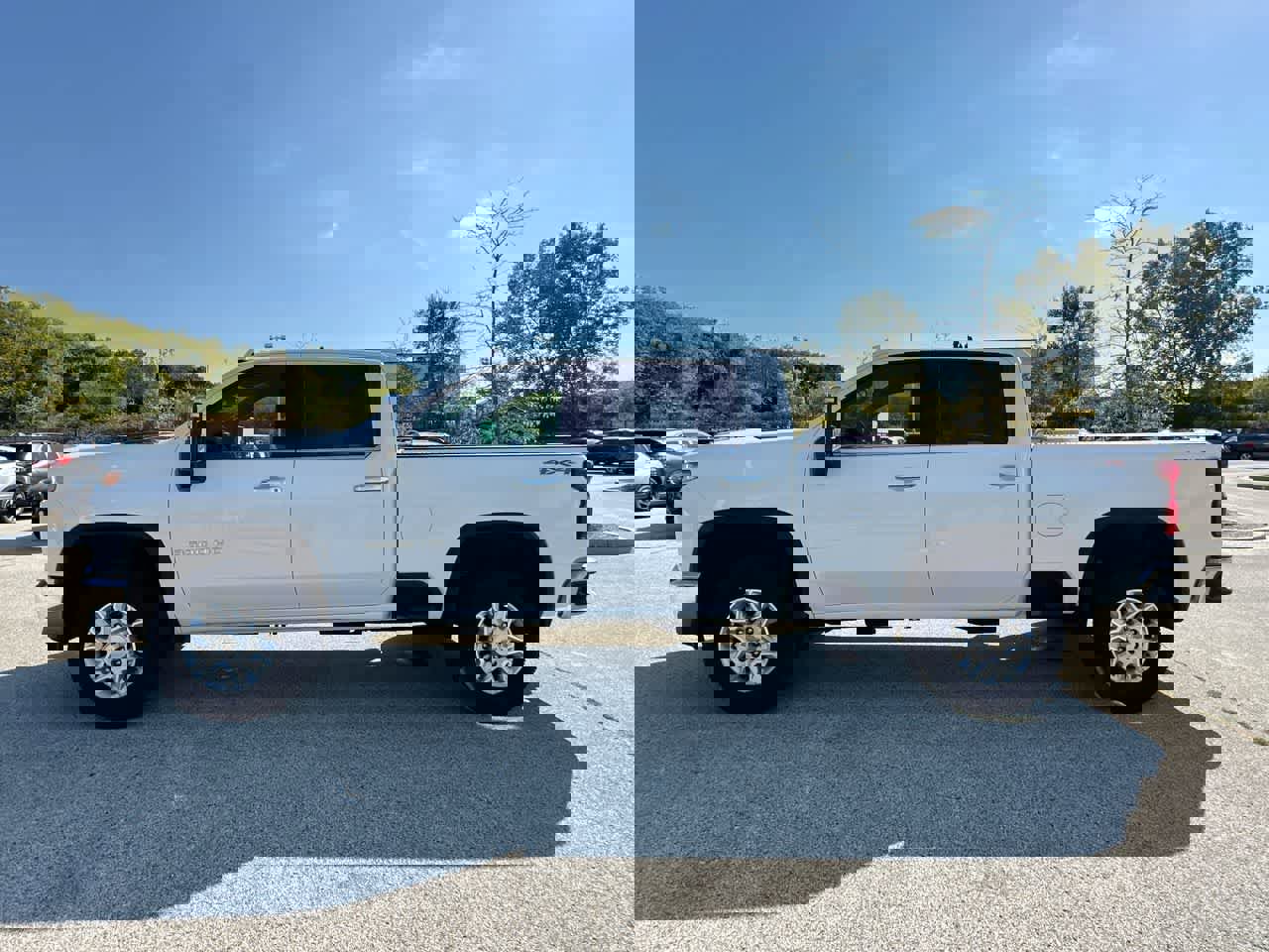 Used 2022 Chevrolet Silverado 3500 LTZ w/ Snow Plow Prep/Camper Package image 10