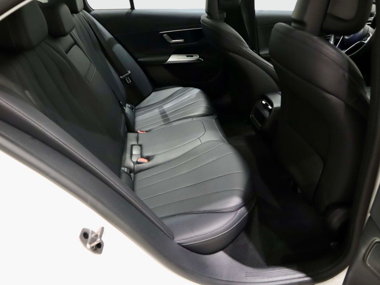 Used 2025 Mercedes-Benz E 350 Sedan w/ Winter Package image 14