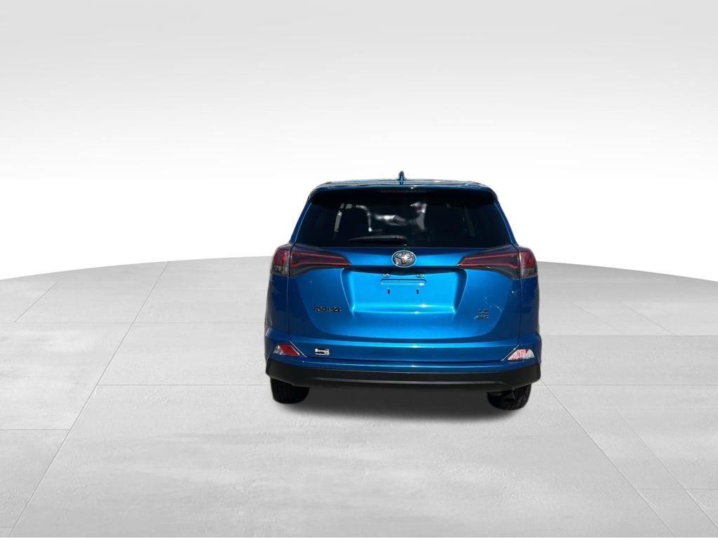 Used 2018 Toyota RAV4 LE w/ All Weather Liner Package image 4