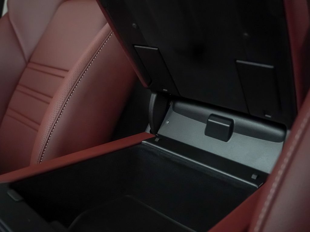 New 2026 Porsche Cayenne Turbo AWD/4WD image 34