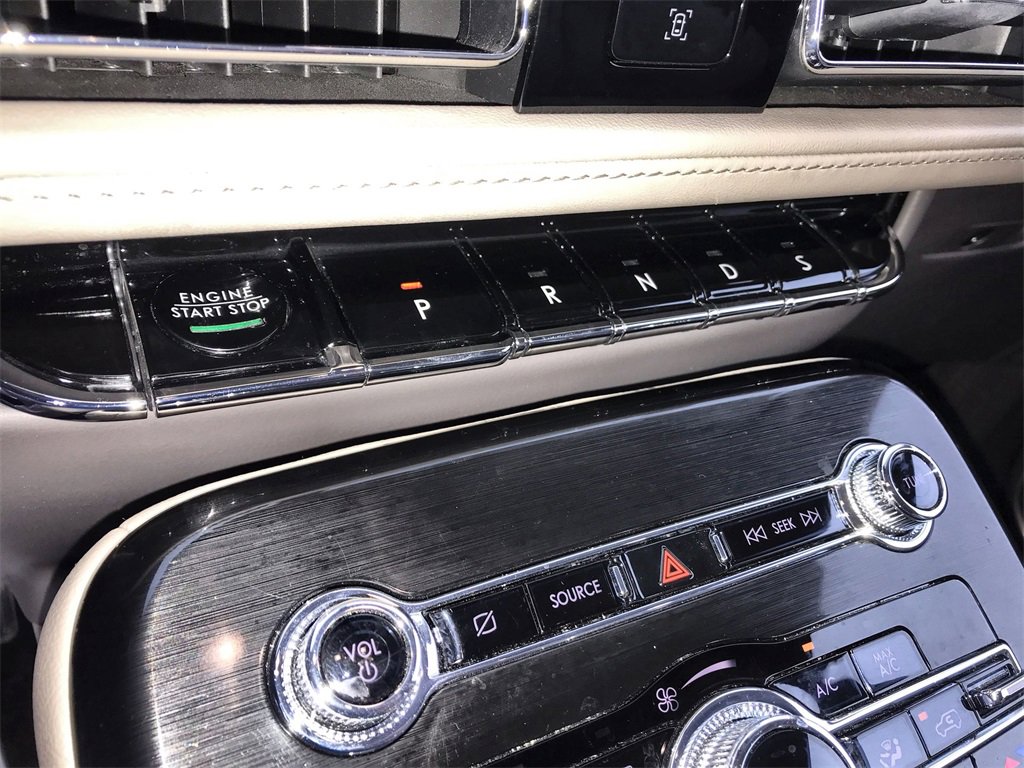 Used 2022 Lincoln Nautilus Reserve image 20