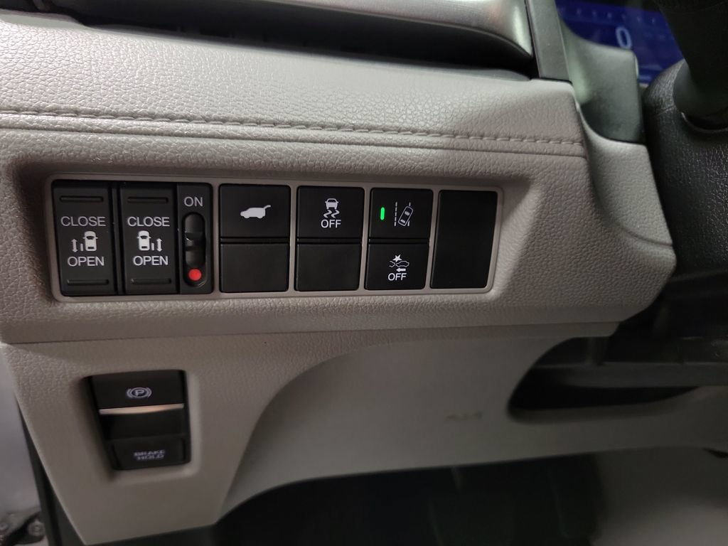 Used 2018 Honda Odyssey EX-L image 27