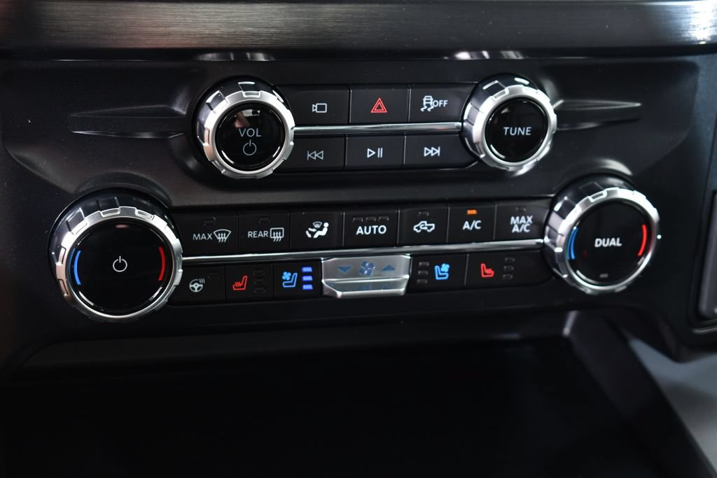 New 2026 Ford F350 Lariat w/ Chrome Package AWD/4WD image 29