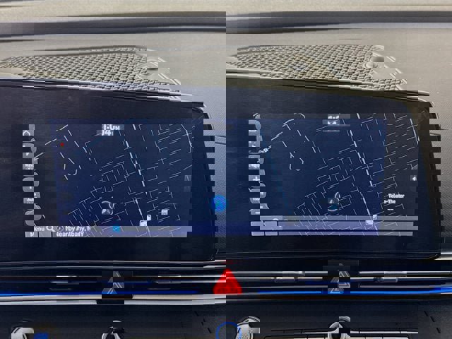 Used 2023 Hyundai Elantra Limited image 13