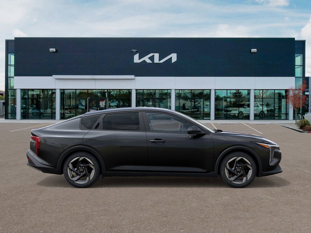 New 2026 Kia K4 EX image 7