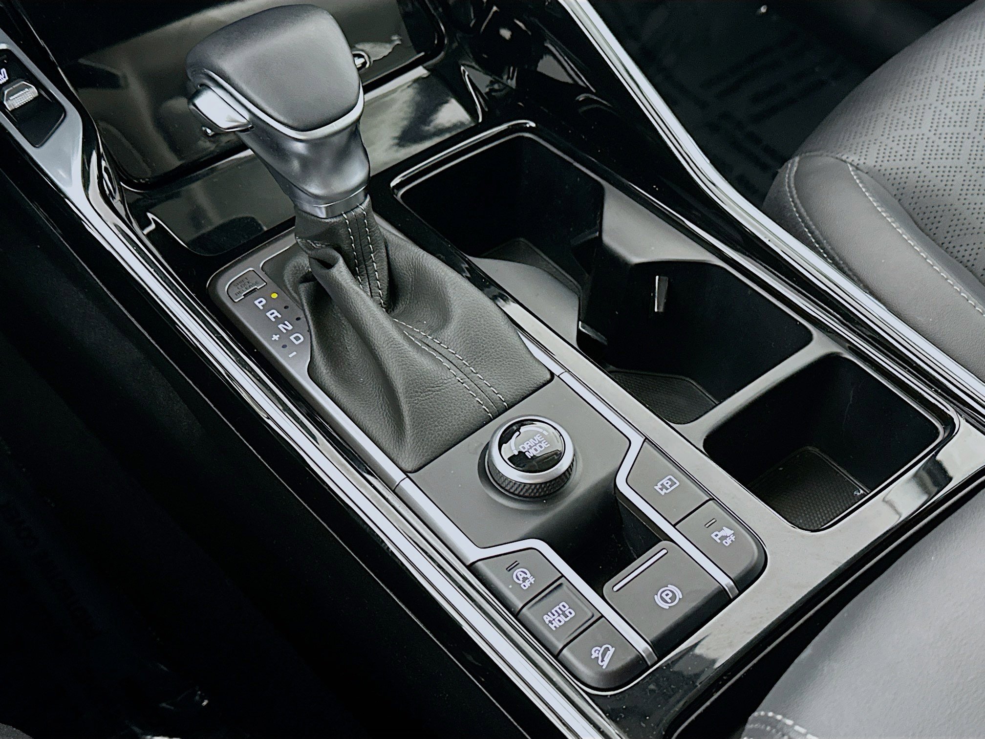 Certified 2022 Kia Sorento SX image 17