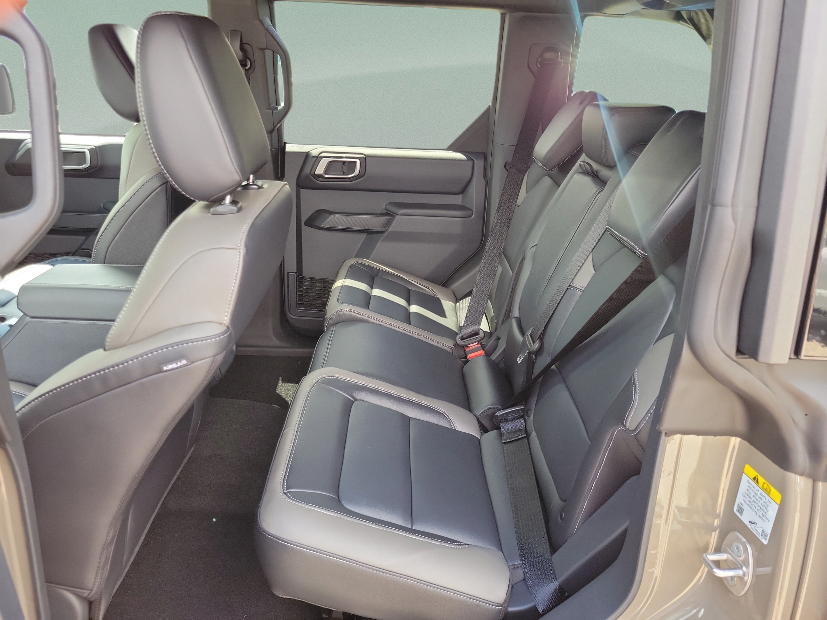 New 2026 Ford Bronco Outer Banks AWD/4WD image 13