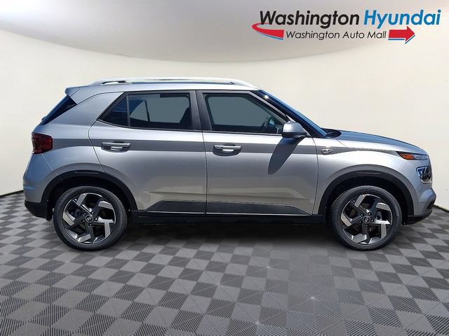 New 2026 Hyundai Venue SEL FWD image 7