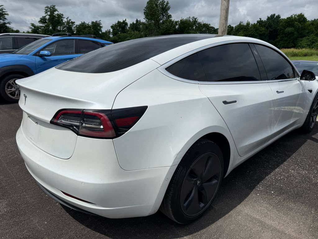 Used 2020 Tesla Model 3 Standard Range RWD image 6