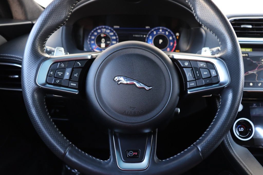 Used 2020 Jaguar F-PACE SVR AWD/4WD image 43