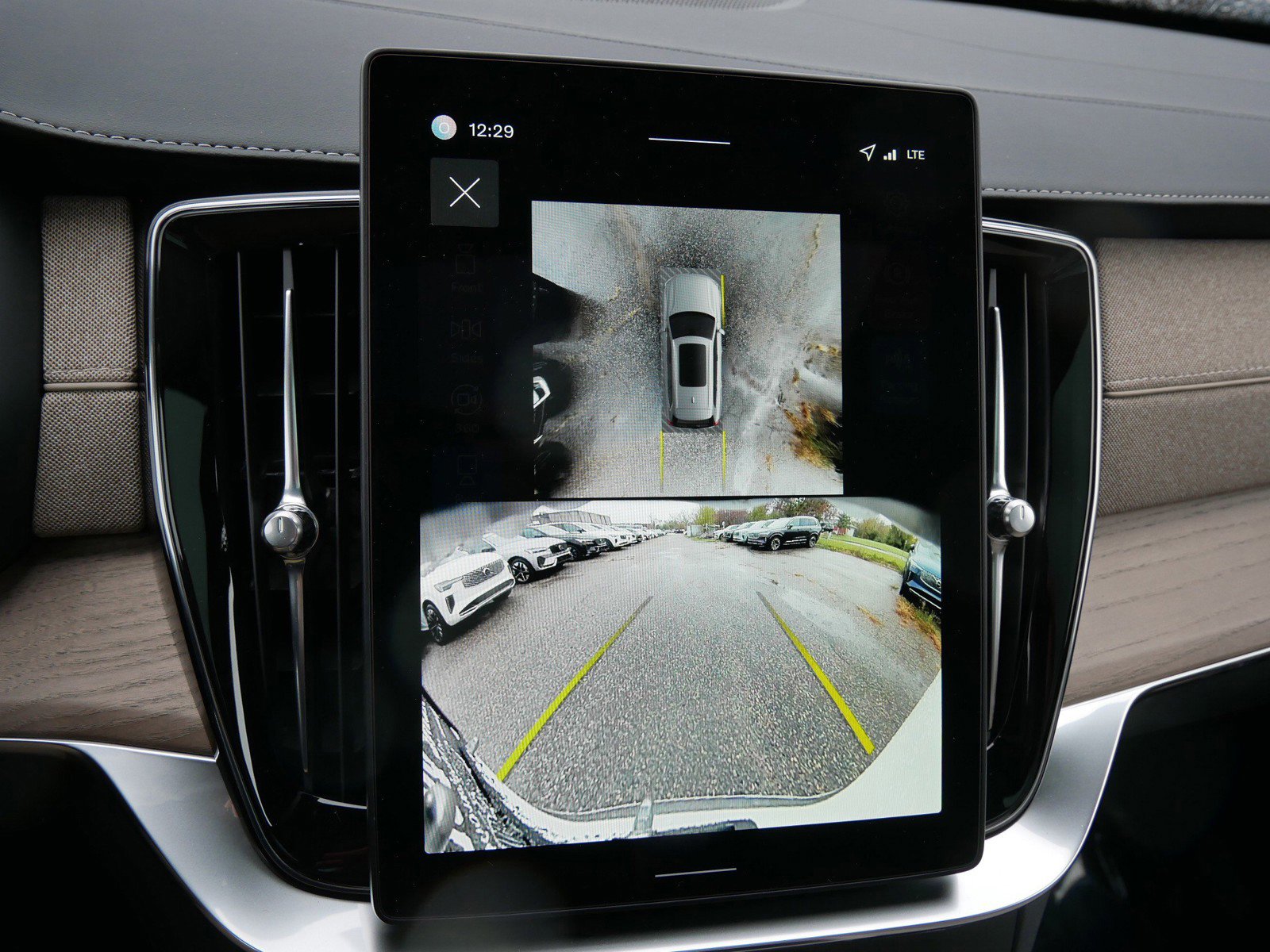 New 2026 Volvo XC90 B6 Plus image 10