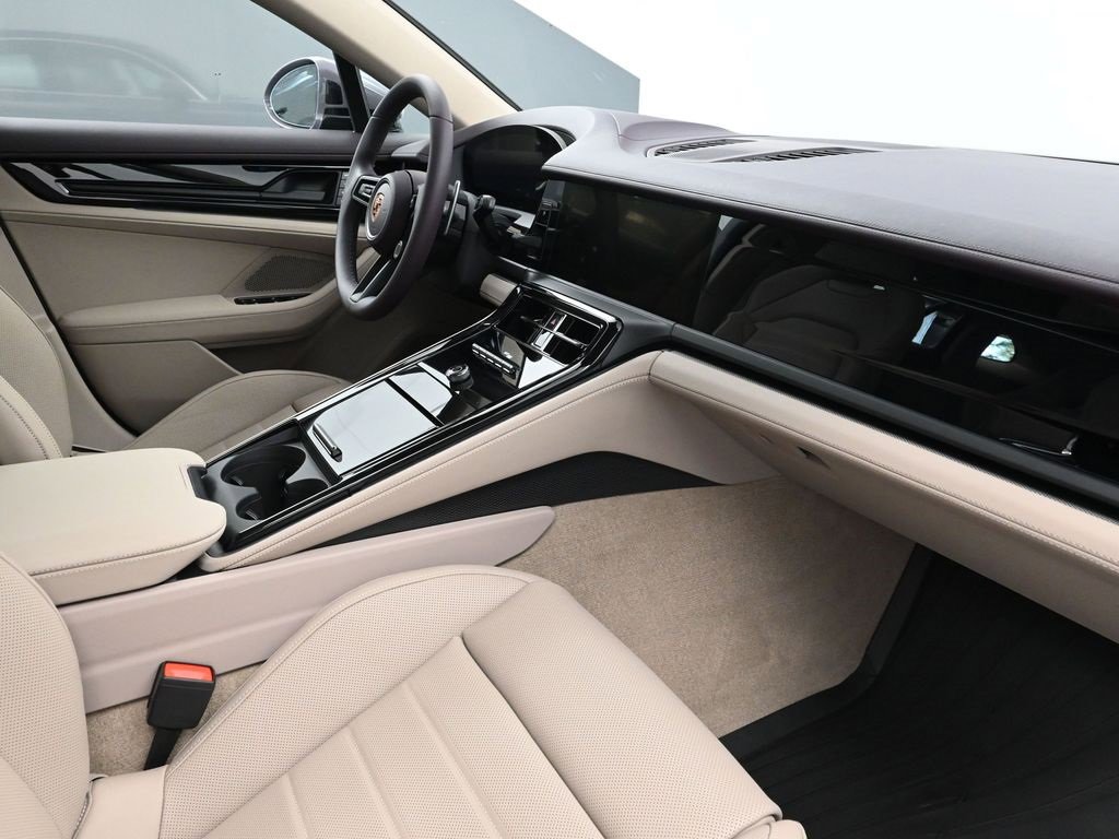 New 2026 Porsche Panamera 4 image 13