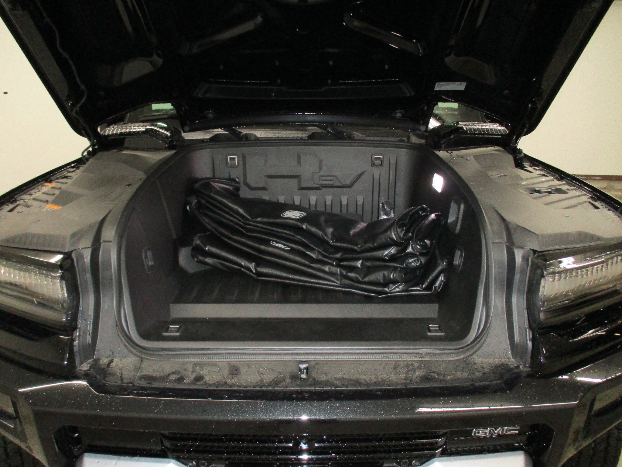 New 2025 GMC Hummer EV 3X w/ LPO, Dark Essentials Package image 10