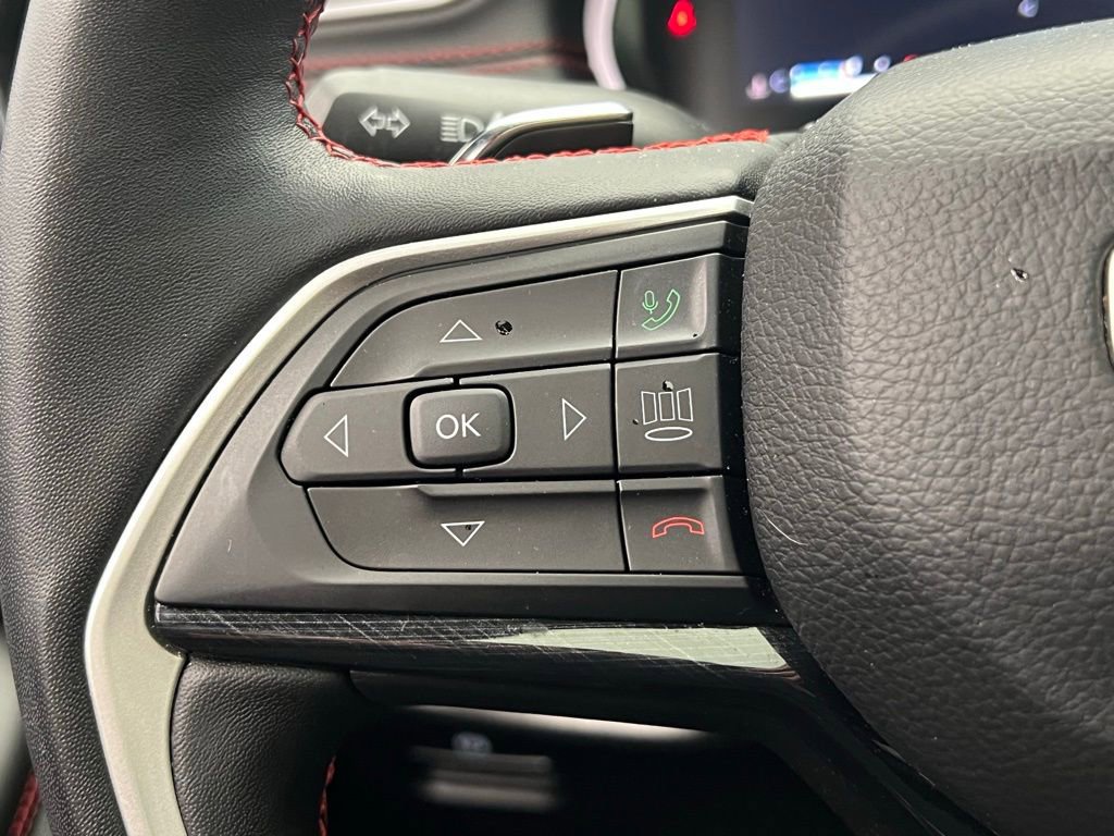 Used 2022 Jeep Grand Cherokee Trailhawk AWD/4WD image 18