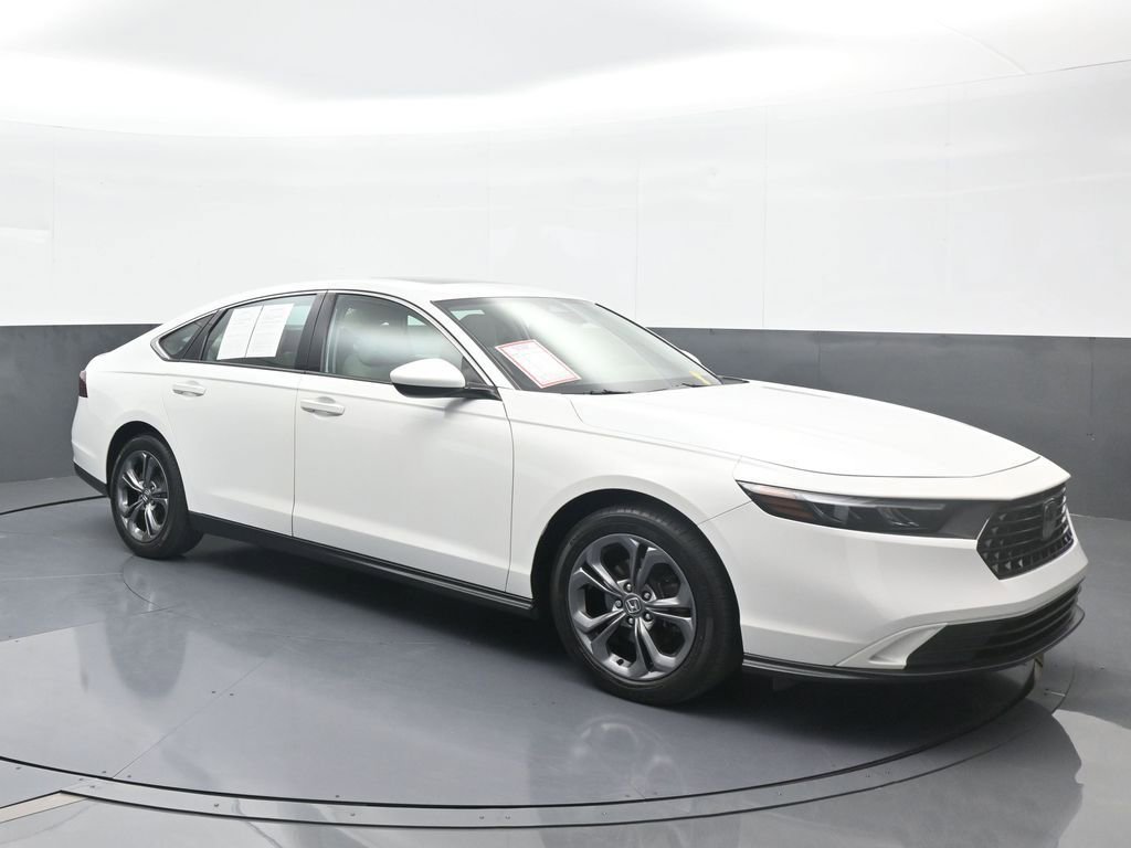 Used 2023 Honda Accord EX image 8
