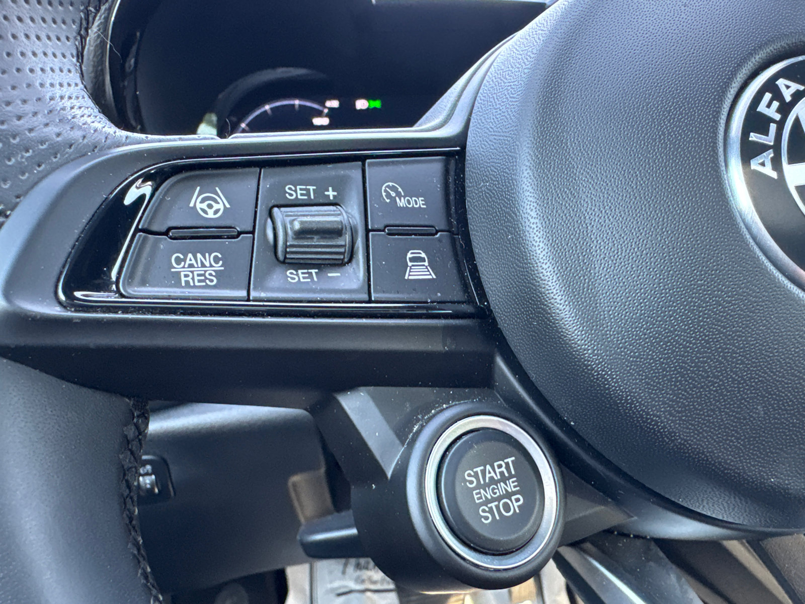 Used 2024 Alfa Romeo Tonale Sprint image 34