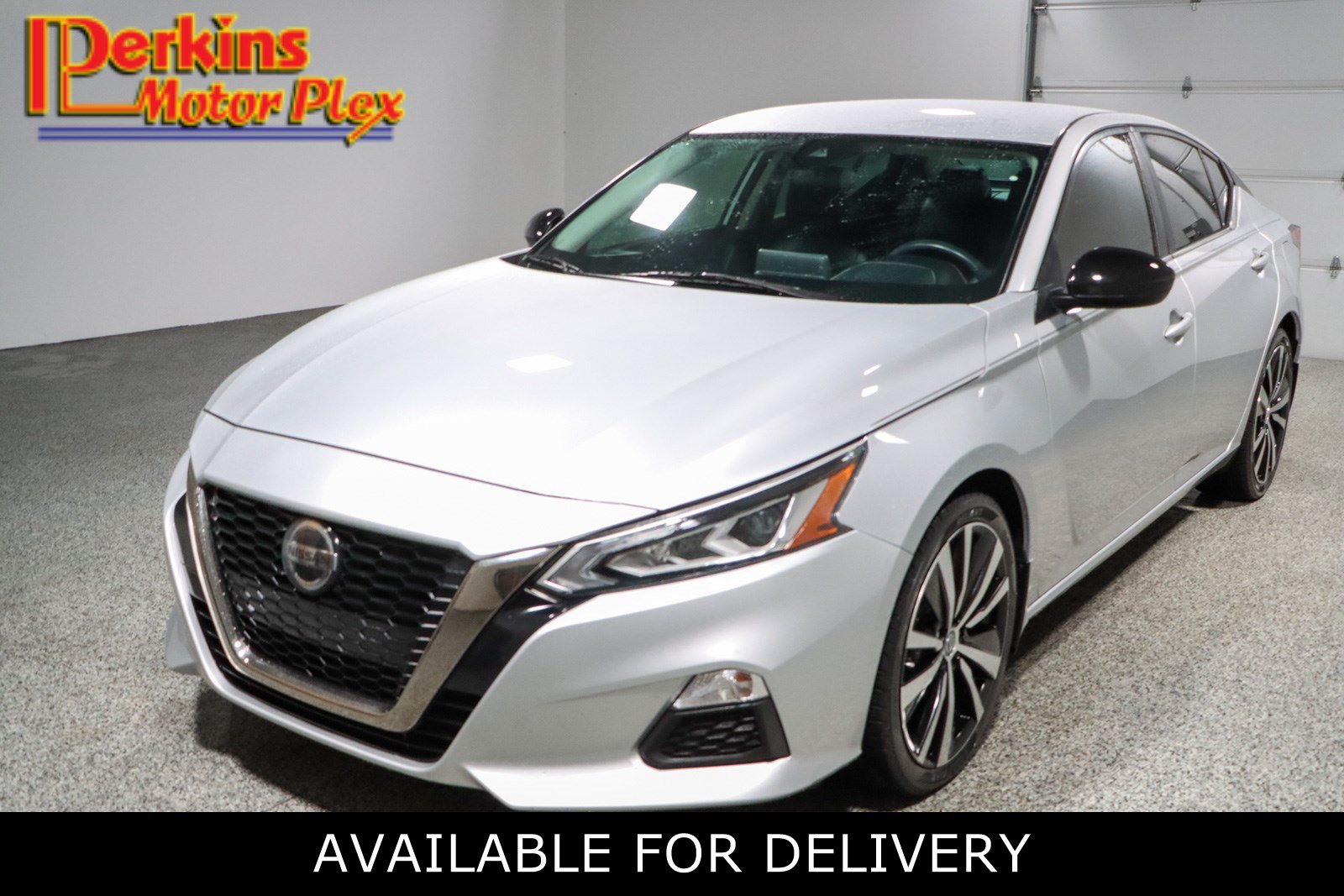 Used 2021 Nissan Altima 2.5 SR FWD image 1
