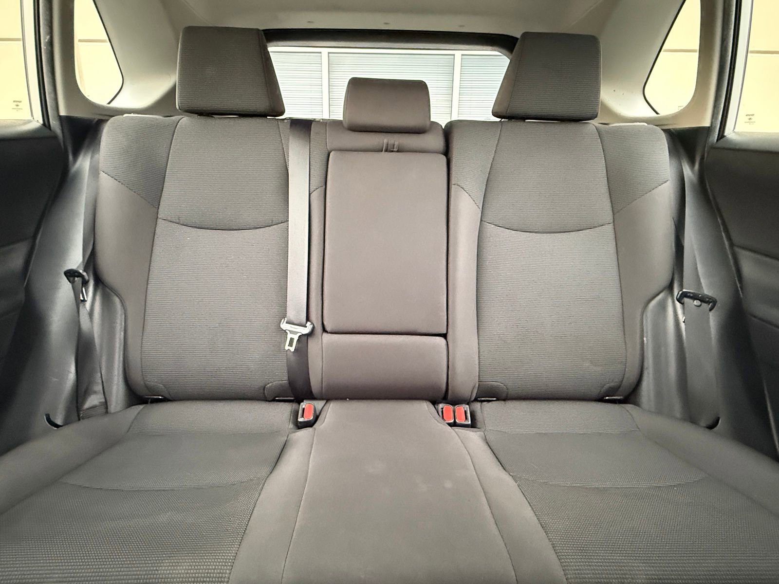 Used 2021 Toyota RAV4 LE image 39