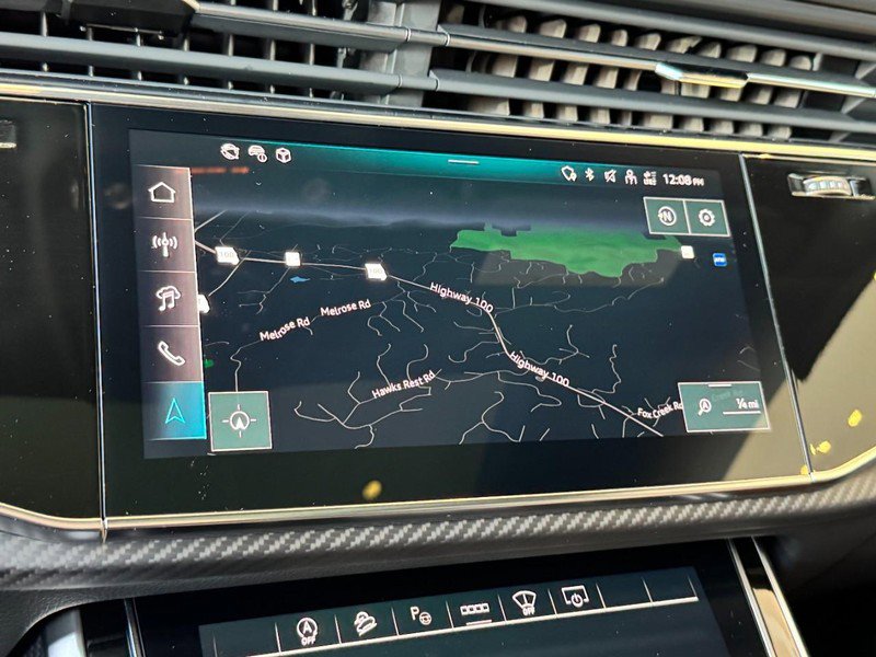 New 2025 Audi RS Q8 performance image 16