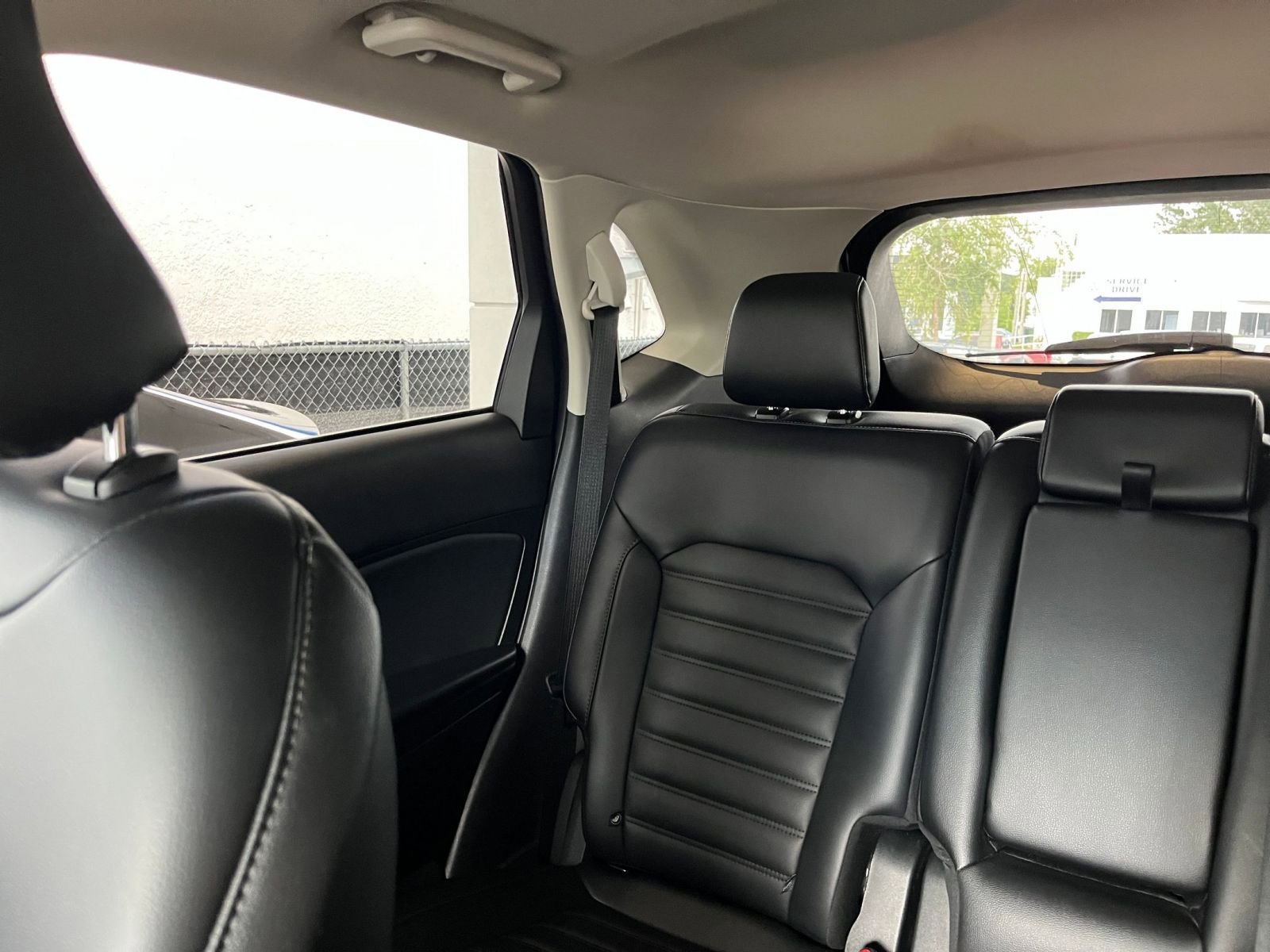 Used 2024 Ford Edge SEL image 39