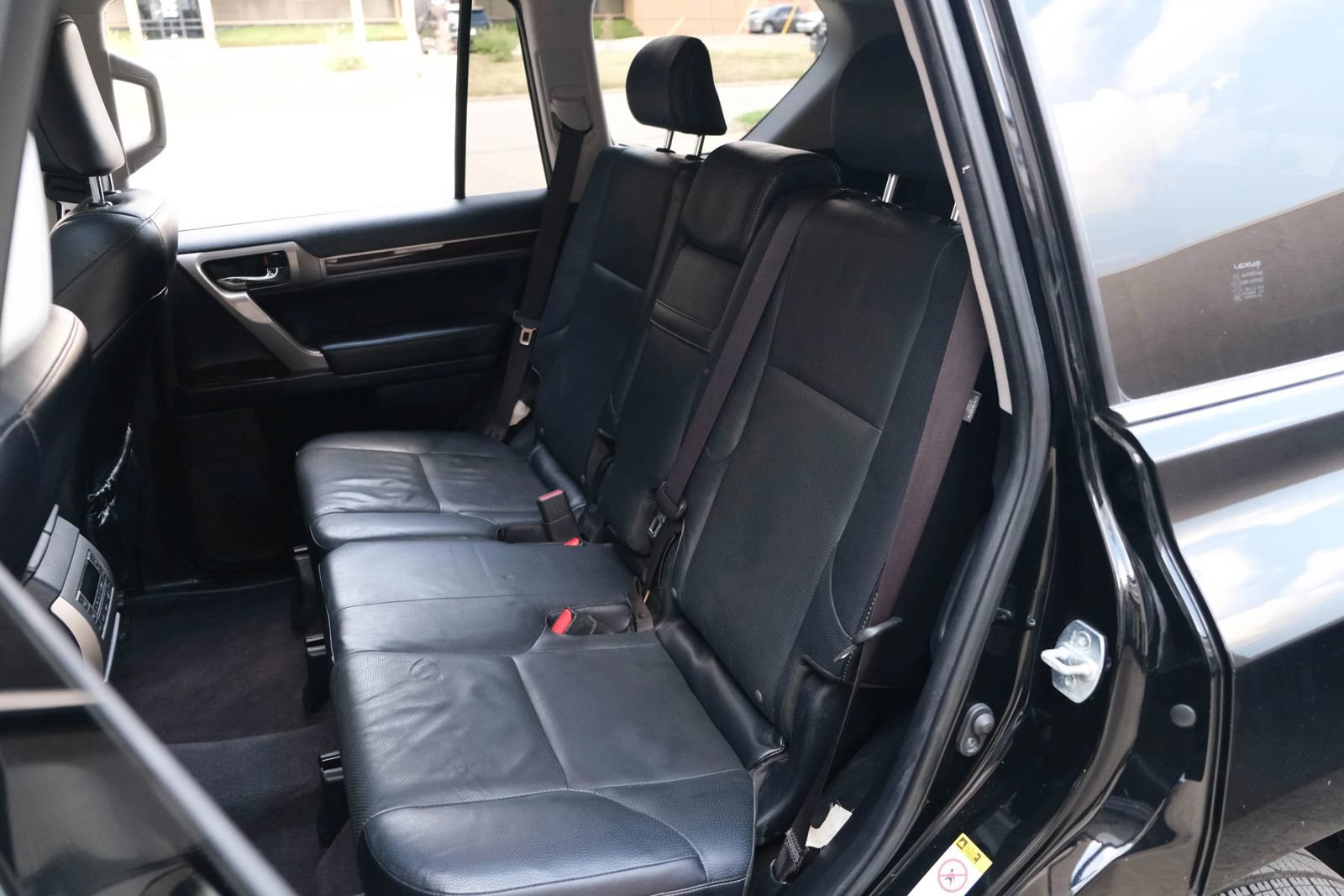 Used 2017 Lexus GX 460 Premium w/ Premium Package AWD/4WD image 26