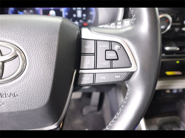 Used 2023 Toyota Highlander Limited image 29